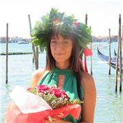 Studentessa universitaria offre ripetizioni e aiuto con i compiti di inglese, francese e materie umanistiche varie